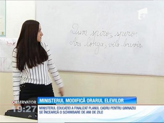 Ministerul Educaţiei modifică orarul. Toţi elevii de gimnaziu vor avea în plus o nouă materie