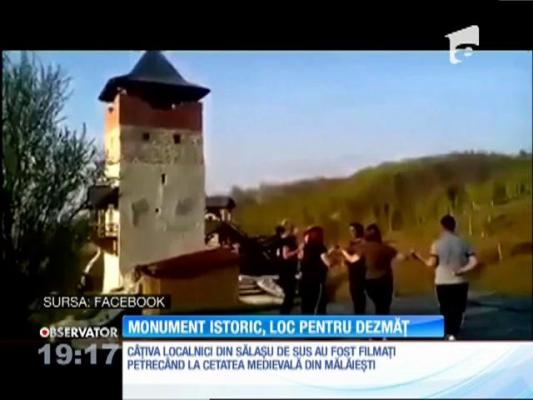 Cetatea Mălăieşti, una dintre perlele Ţării Haţegului, a devenit loc pentru dezmăţ