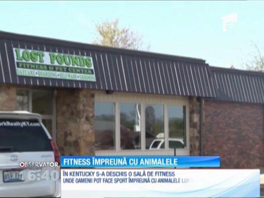 Două americance au deschis o sală de fitness mixtă! Pentru oameni şi animalele lor de companie