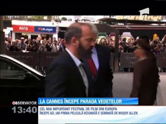 La Cannes începe parada vedetelor
