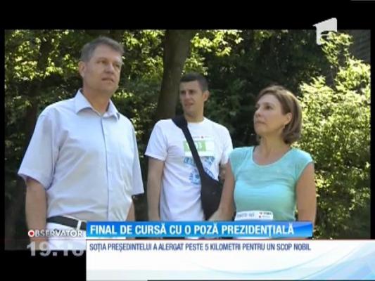 Carmen Iohannis a alergat într-un semimaraton, la Sibiu