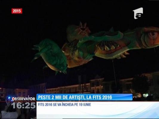 Peste două mii de artiști, prezenți la Festivalul Internaţional de Teatru de la Sibiu. Tim Robbins şi Victor Rebengiuc vor primi o stea pe Aleea Celebrităţilor