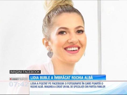 Lidia Buble a îmbrăcat rochia albă!