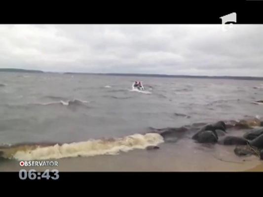 Tragedie pe un lac din nord-estul Rusiei: 14 copii şi-au pierdut viaţa după ce au fost surprinşi de o furtună puternică, în timp ce se plimbau cu barca