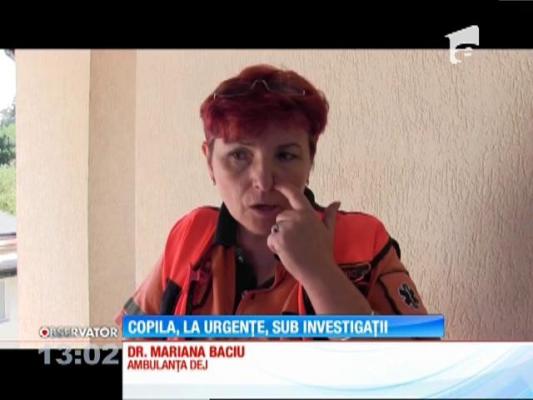 O fetiţă de trei ani a căzut de la etajul trei al unui bloc din Dej