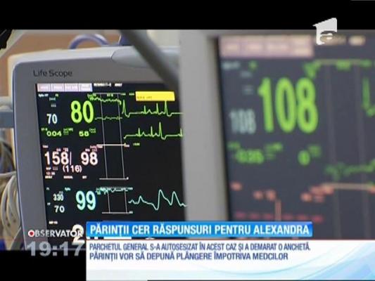 Părinţii cer răspunsuri după moartea Alexandrei, fetiţa care s-a stins după ce a făcut turul spitalelor