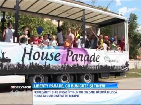 Liberty Parade, varianta de la țară