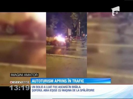 Un autoturism a luat foc pe o arteră intens circulată din Brăila