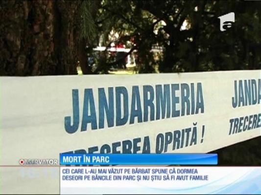 Om al străzii găsit fără suflare, cu o pungă de plastic pe cap