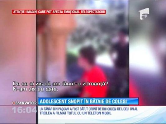 Imagini ŞOCANTE: Adolescent din Iaşi bătut cu picioarele în cap din cauza unei fete. “Pune-te în genunchi, în morţii mă-tii!” (VIDEO)