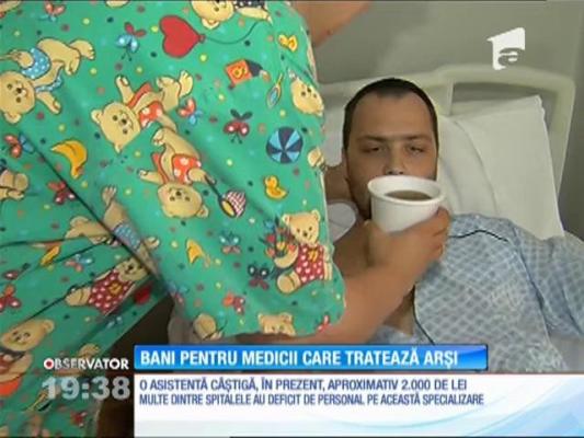 Salarii dublate pentru medicii care tratează arși