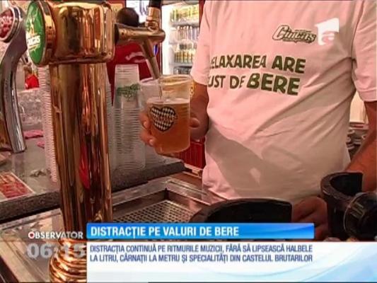 Distracție pe valuri de bere la Oktoberfest Brașov