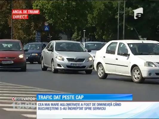 UPDATE / PROTESTUL transportatorilor a creat haos în Capitală. Peste 3.000 de oameni s-au adunat în Piaţa Victoriei