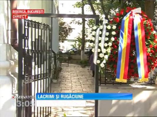 Lacrimi şi rugăciune lângă trupul neînsufleţit al lui Sebastian Papaiani