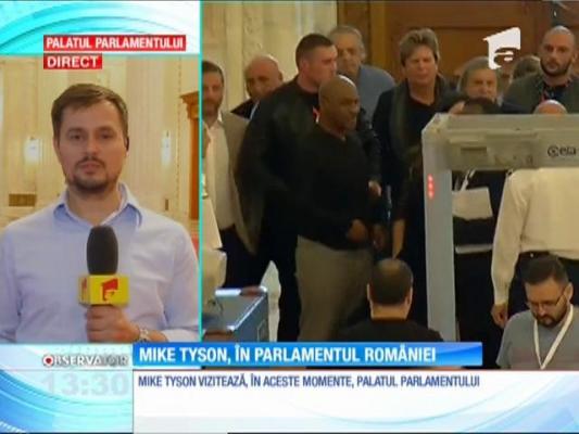 Celebrul pugilist Mike Tyson vizitează Palatul Parlamentului