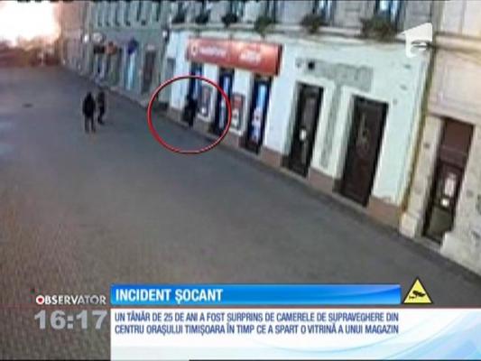 Un tânăr din Timişoara s-a crezut taur! A intrat cu capul în vitrina unui magazin de telefonie mobilă