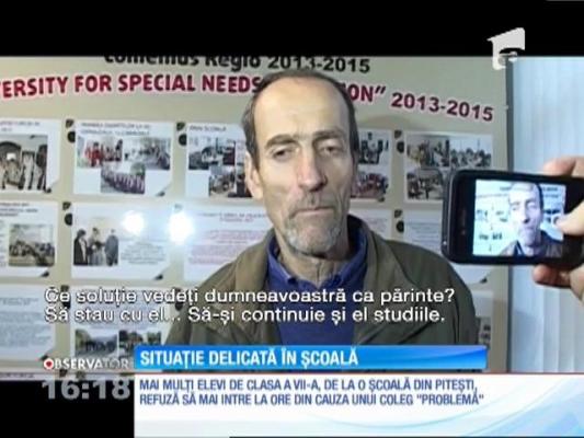 Mai mulţi elevi şi părinţii lor cer excluderea unui coleg de clasă, la o şcoală din Piteşti