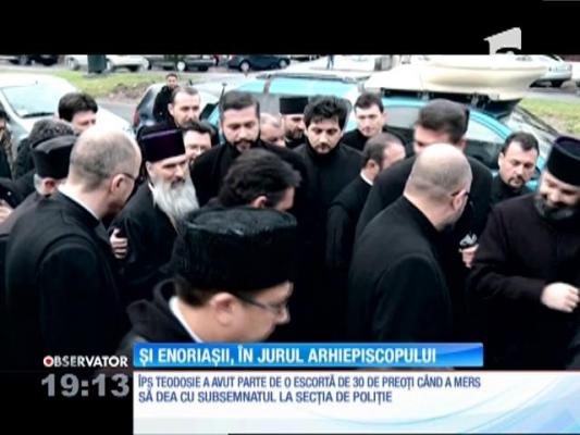 Enoriaşii se pregătesc sa facă scut viu în jurul Înalt Preasfinţitului Teodosie
