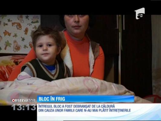 Zeci de familii cu copii, fără căldură şi apă caldă