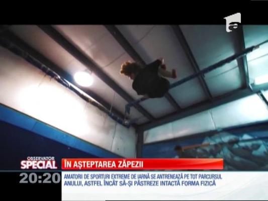 Special! Amatorii de sporturi extreme de iarnă se antrenează pe tot parcursul anului