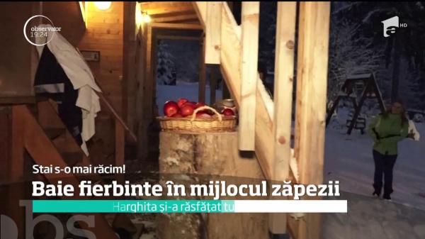 O baie fierbinte, în mijlocul naturii, la MINUS ZECE GRADE Celsius!