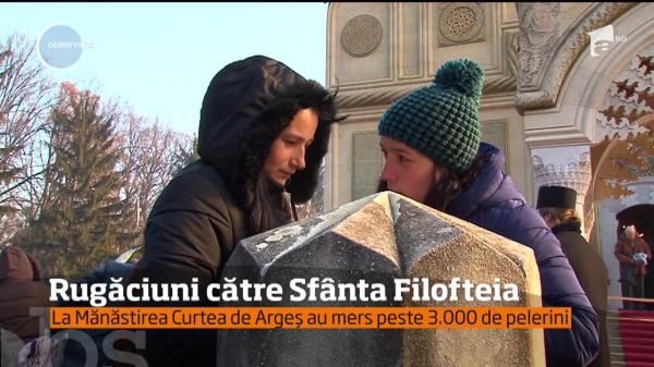 Pelerinaj impresionant la Mănăstirea Curtea de Argeş, acolo unde se odihnesc moaştele Sf. Filofteia