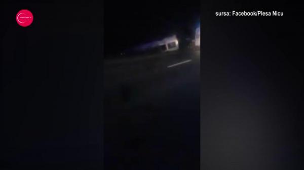 Accident grav în Călăraşi: Un microbuz cu 19 pasageri s-a răsturnat. Imagini dramatice de la locul accidentului