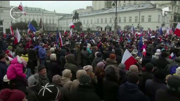 Protestele continuă la Varşovia