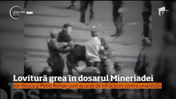 Ion Iliescu și Petre Roman sunt acuzați de infracțiuni contra umanității