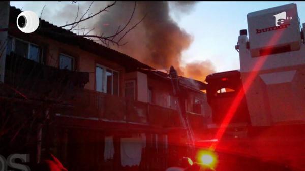Incendiu la Tg. Jiu, 16 familii evacuate