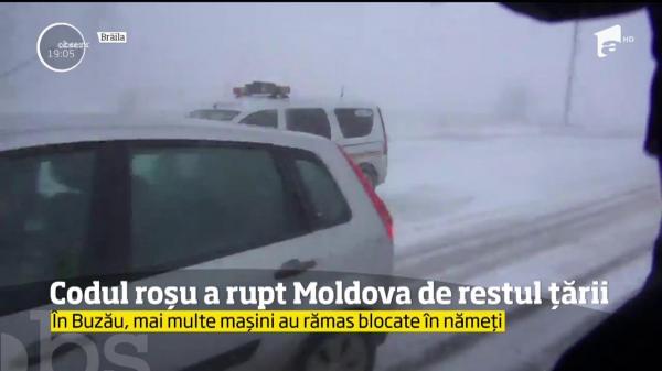 Furtuna de zăpadă a izolat Moldova de sudul şi sud-estul ţării
