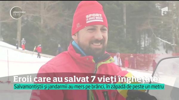 Șapte turiști s-au rătăcit în munți. Salvatorii și-au riscat viața pentru ei, căutându-i peste 12 ore în gerul năprasnic
