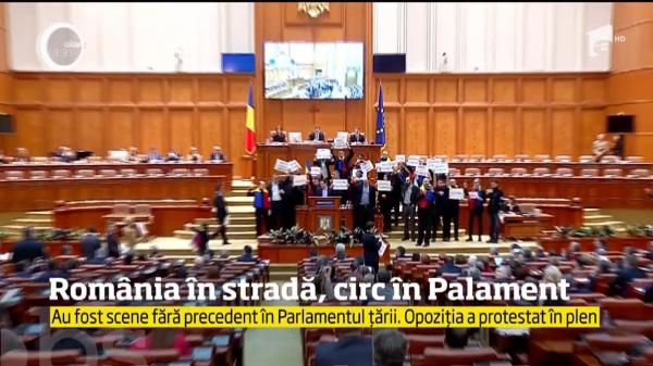 IMAGINILE ZILEI! România în stradă, circ în Parlament