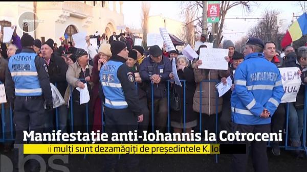 PROTEST la Cotroceni: Peste 2.500 de persoane s-au adunat în faţa Palatului Cotroceni: "Jos Iohannis", "Grindeanu, nu te lăsa, noi suntem de partea ta". Circulaţia este blocată.