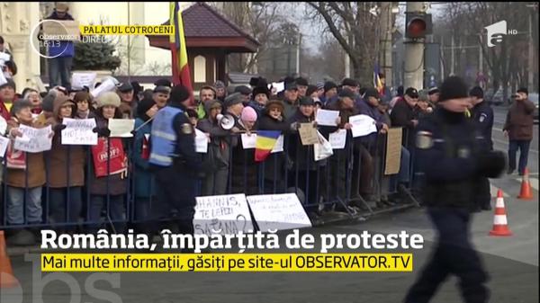 A şaptea zi de proteste, oamenii încep să se strângă în Piaţa Victoriei