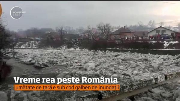 Vreme rea peste România. Mai multe mașini au derapat pe drumul care leagă Brăila de Buzău