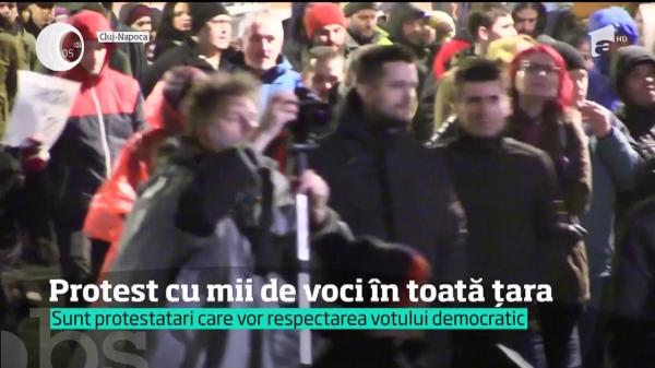 Au fost proteste din nou şi în Piaţa Victoriei