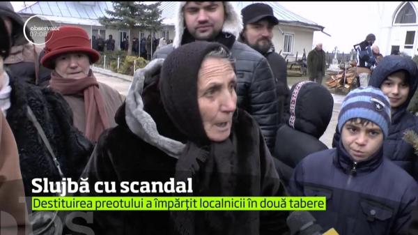 Slujba de duminică, încheiată cu SCANDAL la o biserică din Neamţ. Jandarmii au fost chemaţi ca să calmeze spiritele