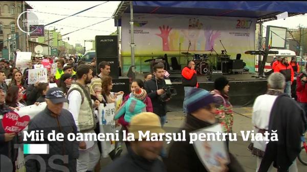 Gigi Becali, în fruntea "Marşului pentru viaţă", în Capitală. Mii de oameni au manifestat împotriva avortului, în mai multe oraşe
