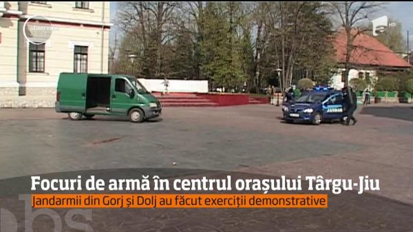 Luare de ostatici la Târgu-Jiu! Din fericire, este vorba doar de un exerciţiu demonstrativ al jandarmilor