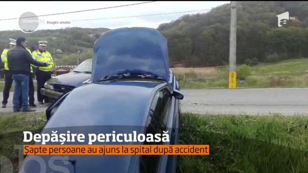 La UN PAS DE TRAGEDIE: Un şofer a pus în pericol viaţa soţiei sale însărcinate şi a celor trei copii ai săi