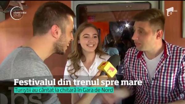 Turiştii care au plecat cu trenul la mare, de 1 Mai, au început petrecere chiar pe peronul Gării de Nord