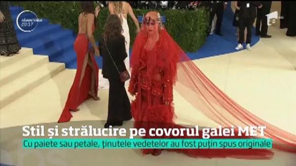 Stil și strălucire pe covorul Galei de la Muzeul Metropolitan, din New York