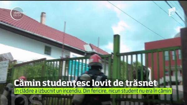 INCENDIU la un cămin studenţesc. Clădirea a fost LOVITĂ DE TRĂSNET