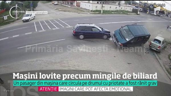 Imagini şocante! Trei maşini s-au lovit precum popicele pe un drum din Neamţ (VIDEO)