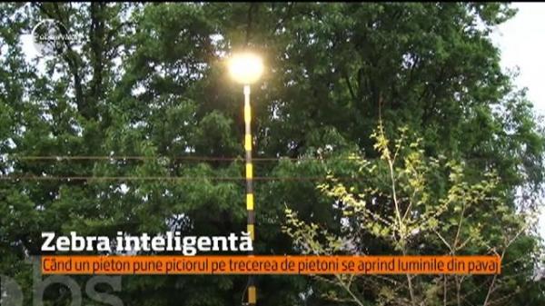 Într-o intersecție din Brașov a fost instalată o trecere de pietoni inteligentă