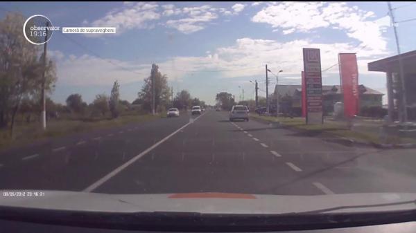 Trei maşini au fost DISTRUSE într-un CARAMBOL produs pe o şosea din BUZĂU!