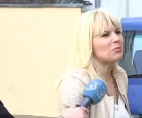 Elena Udrea a fost trimisă în judecată, alături de fiica cea mare a lui Traian Băsescu, Ioana, pentru instigare la luare de mită şi spălare a banilor