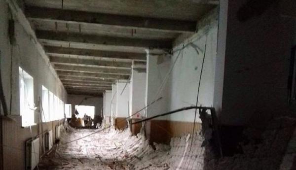 Momente dramatice într-o şcoală din Capitală! Trei eleve ar fi rămas blocate în clasă după ce tavanul clădirii s-a prăbuşit (VIDEO)