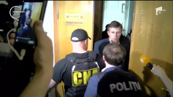 Dorin Chirtoacă, primarul Chişinăului, a primit 30 de zile de arest la domiciliu în dosarul "parcărilor cu plată”